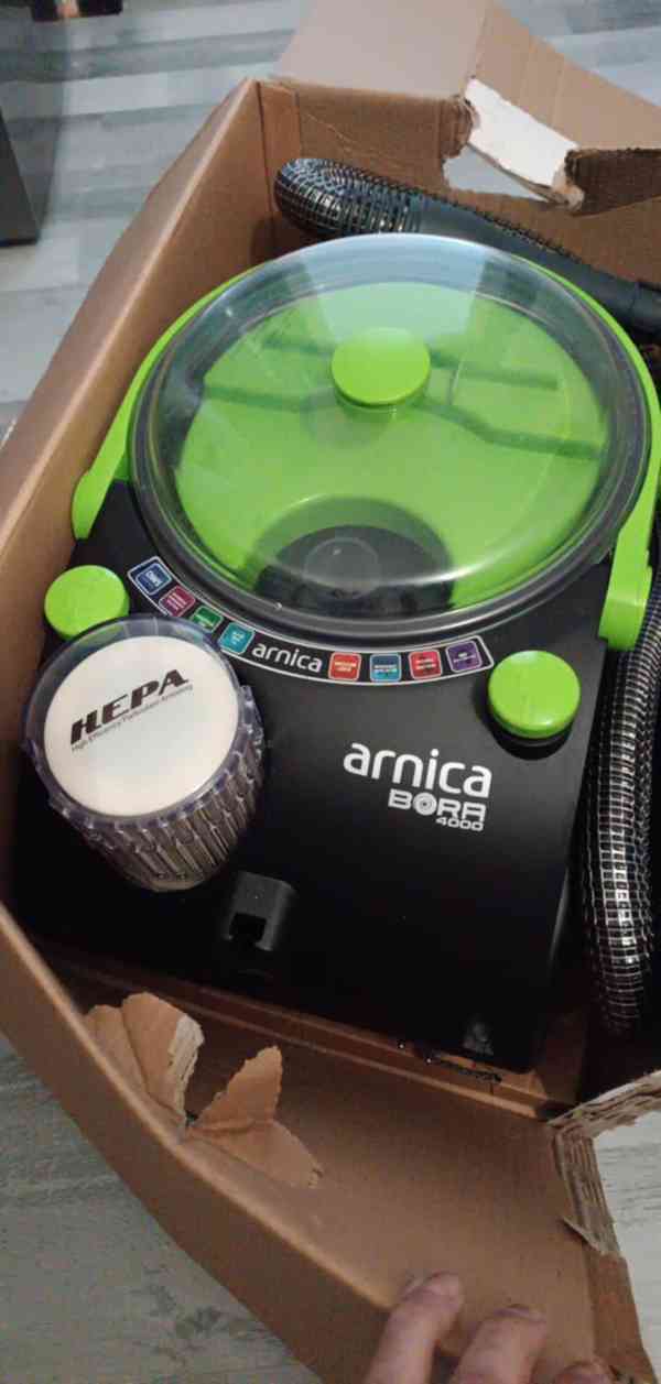 NOVÝ -Oceněný vysavač Arnica Bora 4000 s vodní filtrací  - foto 2