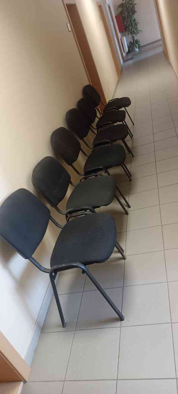 Židle stohovatelné černé 6 ks - foto 2