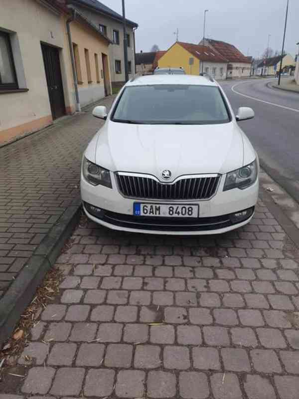 Osobní automobil tovární značky ŠKODA SUPERB - foto 3