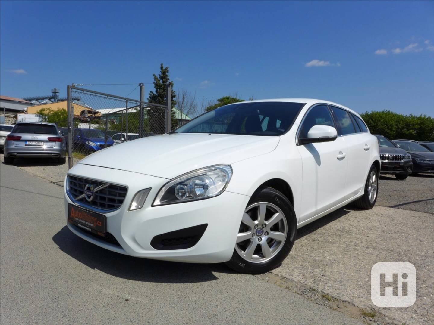 Volvo V60 1,6 D DIGI AC, SERVIS, 1.MAJ - foto 1