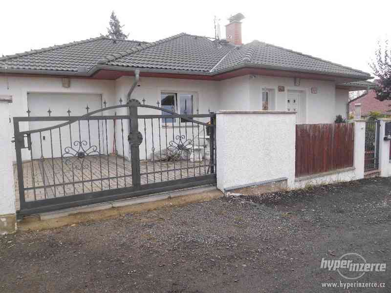 Prodej rodinného domu Dubí - Bystřice - foto 2