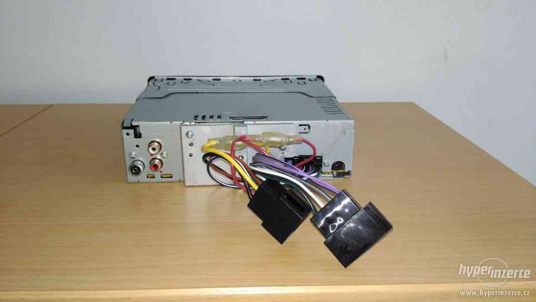 JVC KD-R411 - bazar - Hyperinzerce.cz