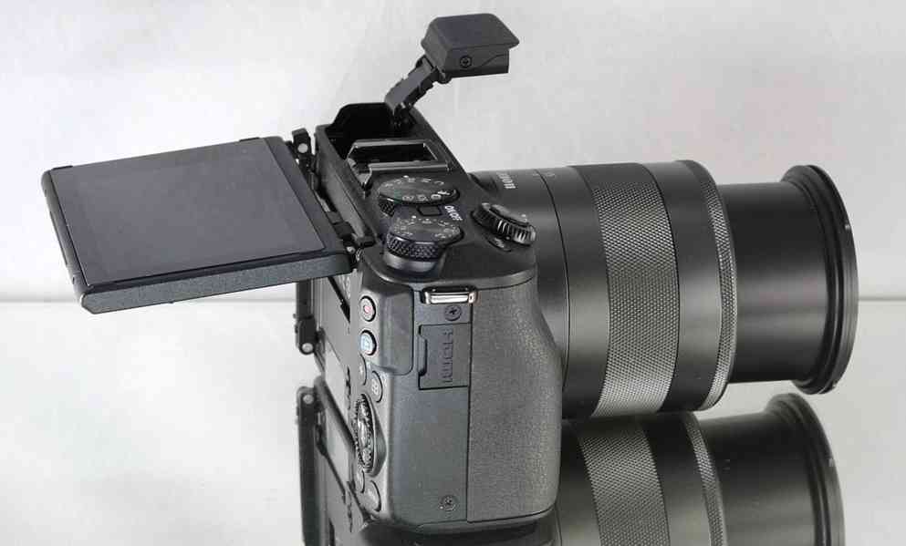 Canon EOS M3 + Objektiv EF-M 18-55mm 2600 Exp. - foto 8