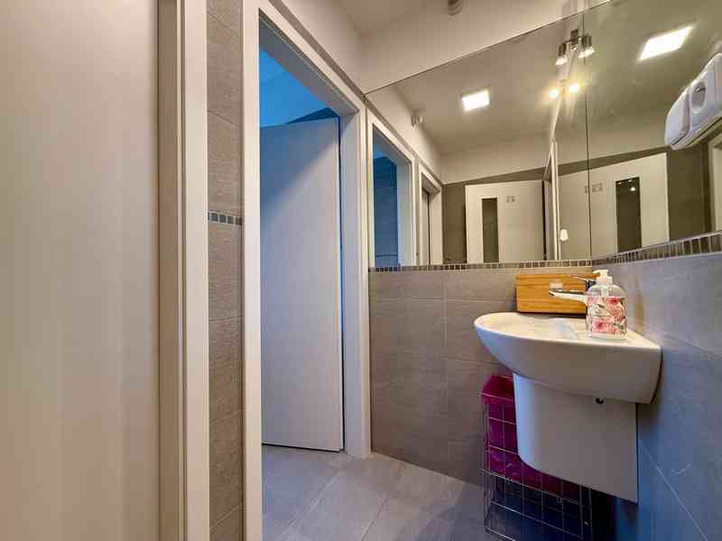 PRONÁJEM SVĚTLÉ A ÚTULNÉ KANCELÁŘE O CP CCA 12 M2, BRNO  - foto 12