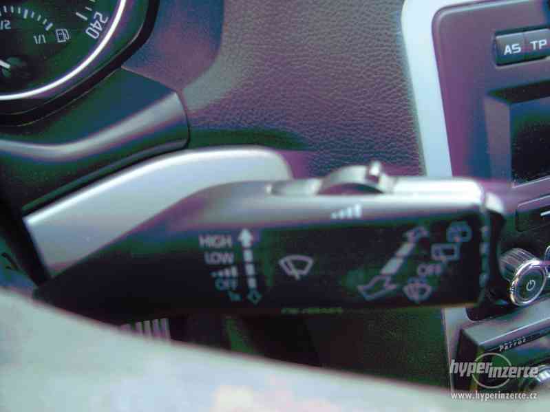 Škoda Octavia 1.6 TDI Combi r.v.2011 (servisní knížka) 77 kw - foto 10