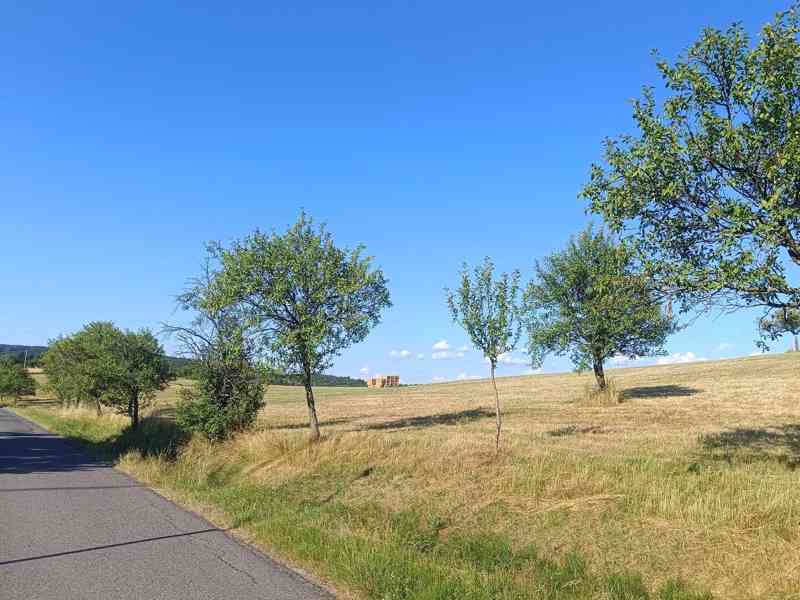 Prodej stavebního pozemku - foto 3