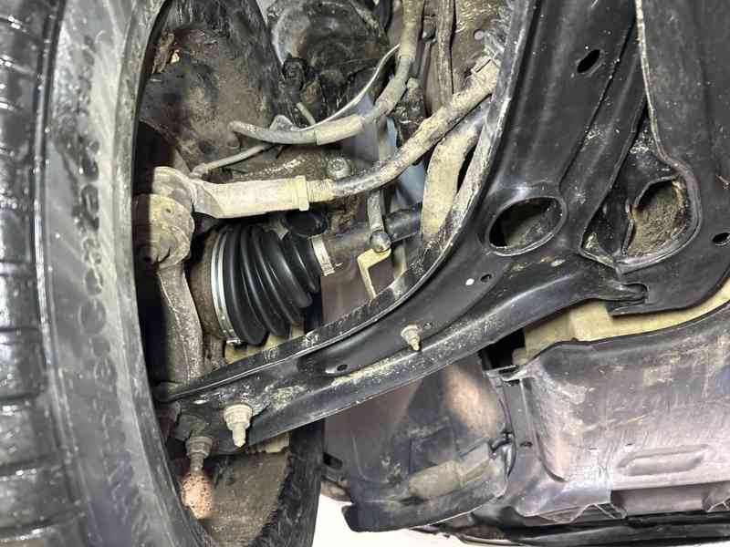 Škoda karoq Scout 2.0tdi 4x4 - foto 9