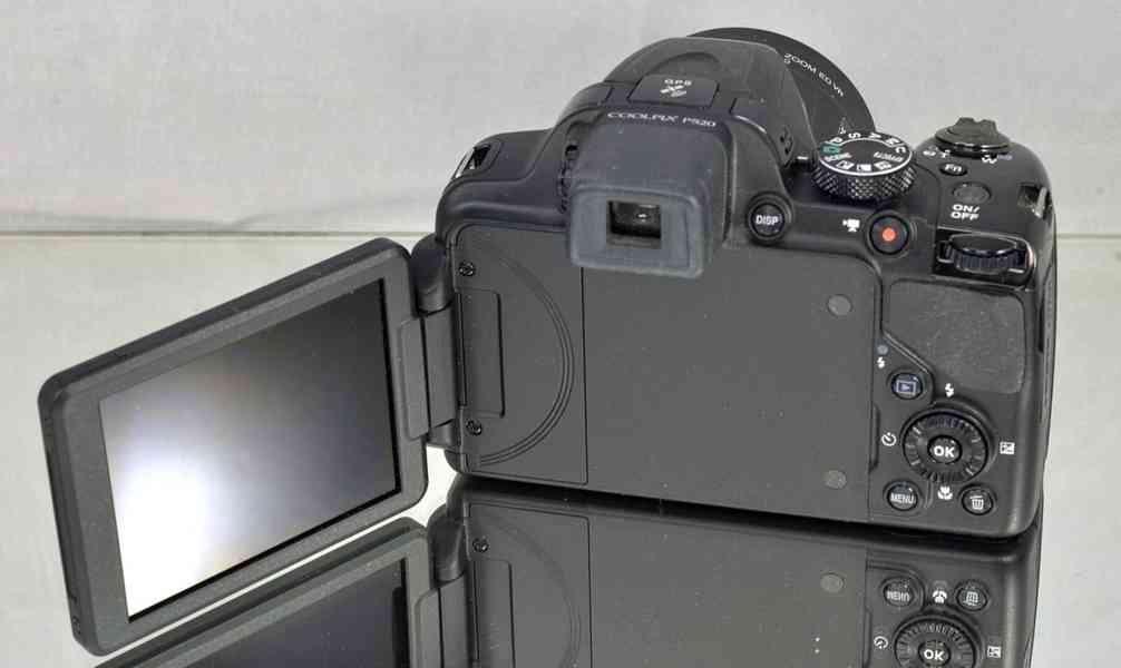 Nikon CoolPix P520 18,1 MPix*42x ZOOM*Full HDV*GPS - foto 9