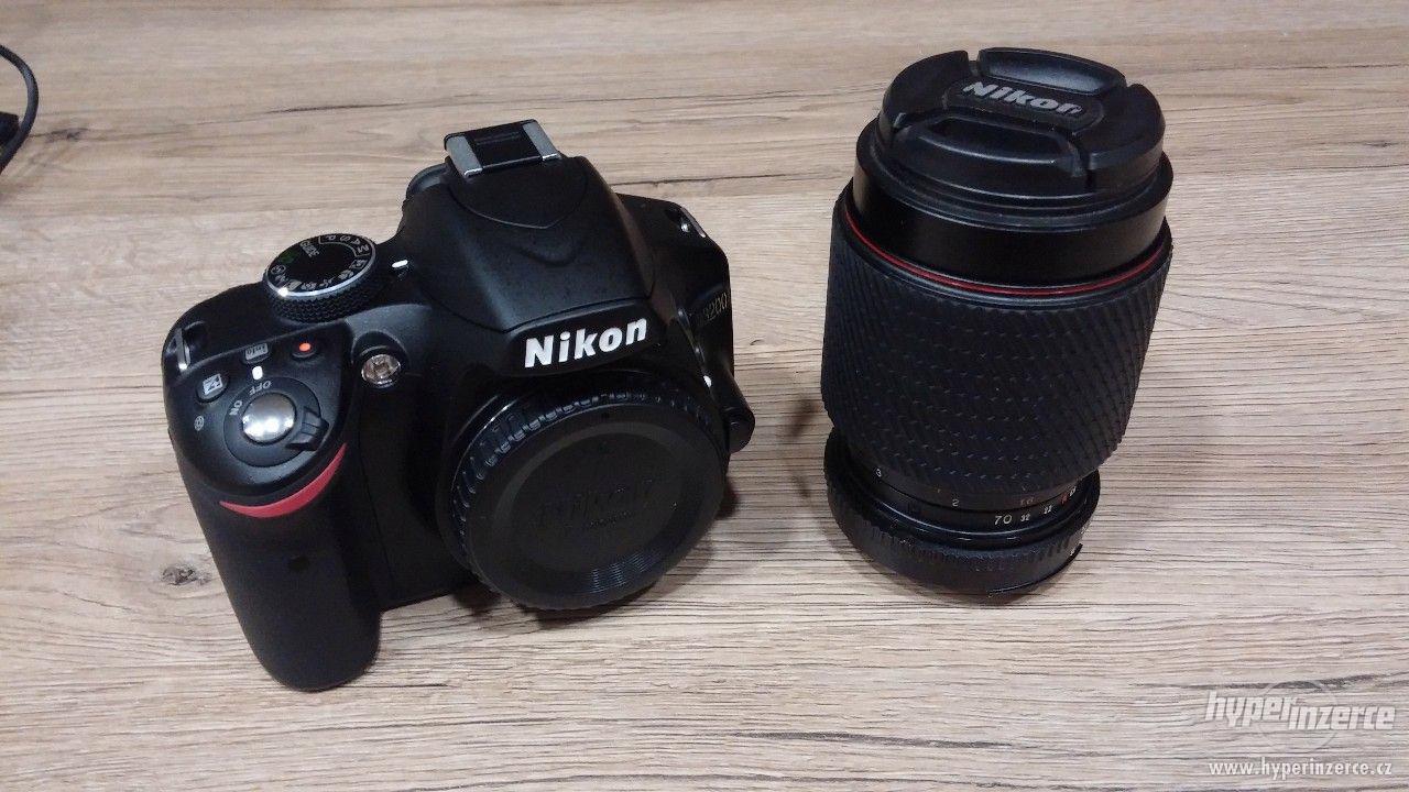 Nikon D3200 + prislusenstvi - foto 1