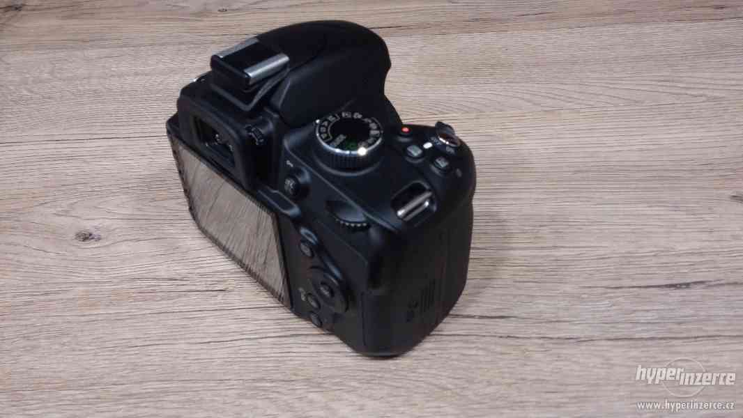 Nikon D3200 + prislusenstvi - foto 2