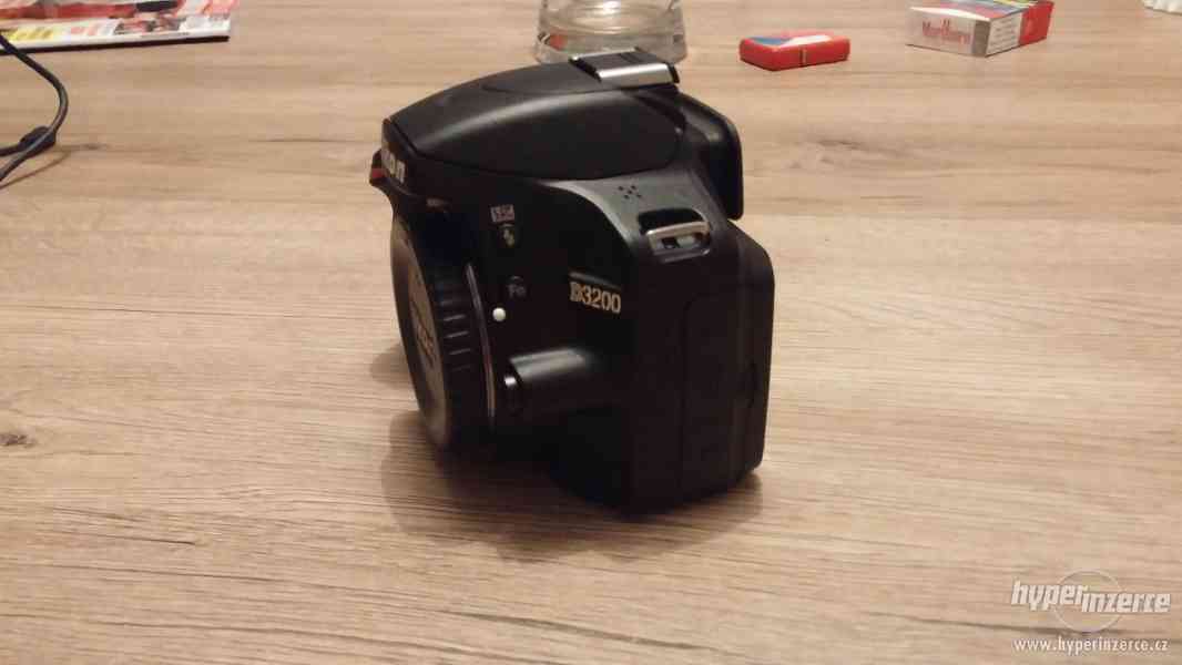 Nikon D3200 + prislusenstvi - foto 4