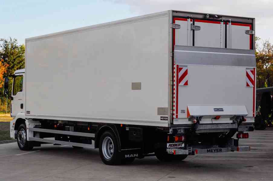 MAN TGM 18.250 – CHLADÍRENSKÉ VOZIDLO + HYDRAULICKÉ ČELO - foto 5
