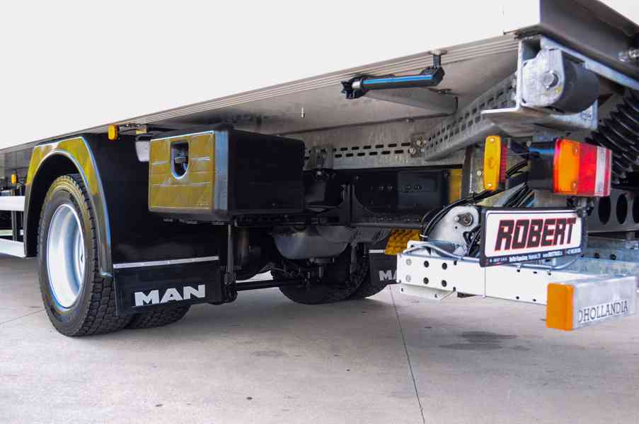 MAN TGM 18.250 – CHLADÍRENSKÉ VOZIDLO + HYDRAULICKÉ ČELO - foto 26