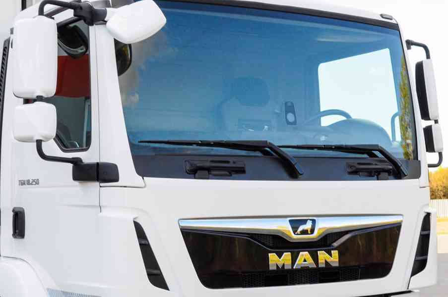 MAN TGM 18.250 – CHLADÍRENSKÉ VOZIDLO + HYDRAULICKÉ ČELO - foto 41
