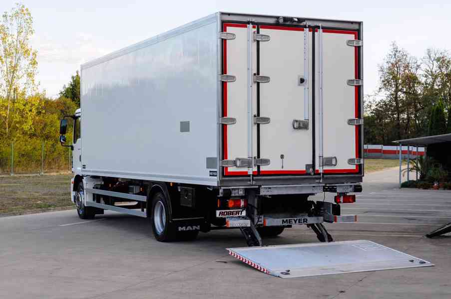 MAN TGM 18.250 – CHLADÍRENSKÉ VOZIDLO + HYDRAULICKÉ ČELO - foto 90