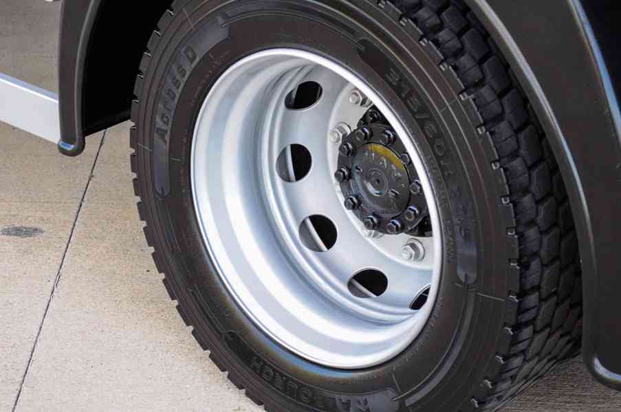 MAN TGM 18.250 – CHLADÍRENSKÉ VOZIDLO + HYDRAULICKÉ ČELO - foto 31