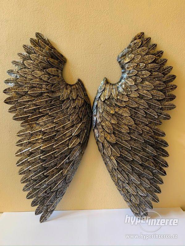Andělská křídla - velká designová nástěnná dekorace - foto 1