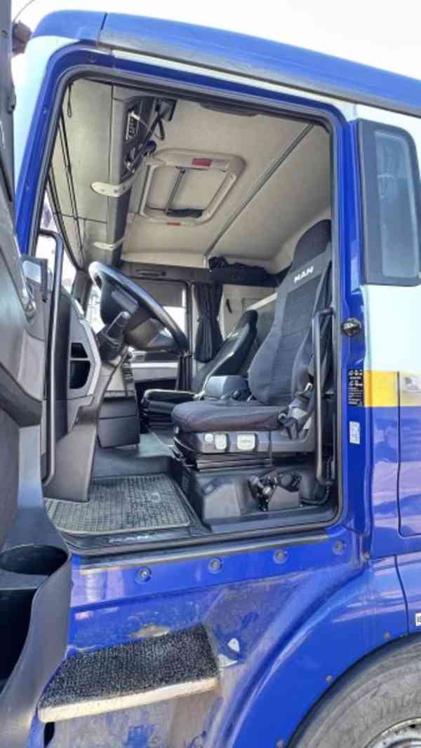 6x4 tahač 90t V8 hydr. retarder automat MAN TGX 33.680 lůžko - foto 7