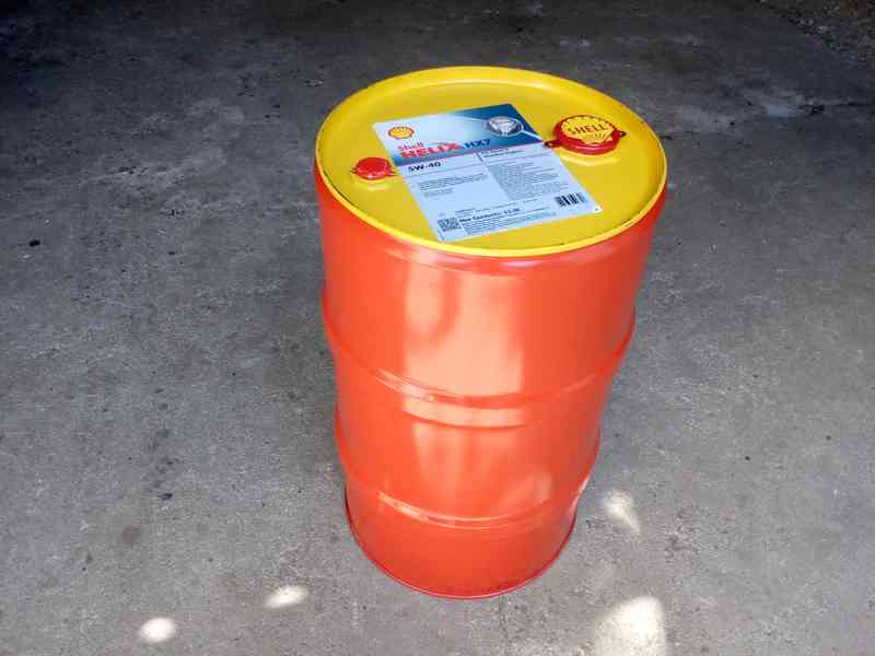 motorový olej SHELL Helix hx7 5w40 - foto 1