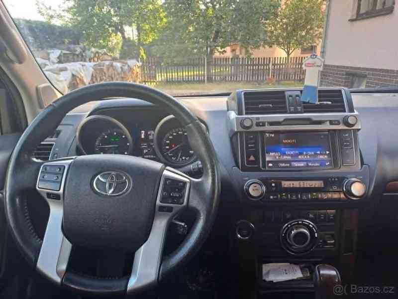 Toyota Land Cruiser - foto 3
