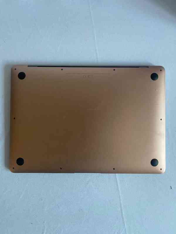 MacBook Air 13" M1 A2337 – iCloud lock, rozbitý displej,... - foto 5