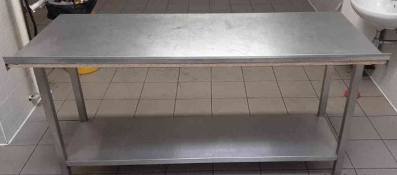 Kuchyňský nerezový stůl gastro 1650x700x910mm (15315.) - foto 2