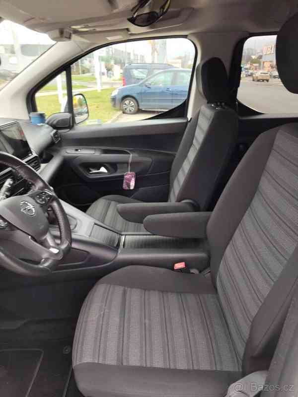 Opel Combo 1,5   96kW, 69000km, rv.2019, 7míst - foto 9
