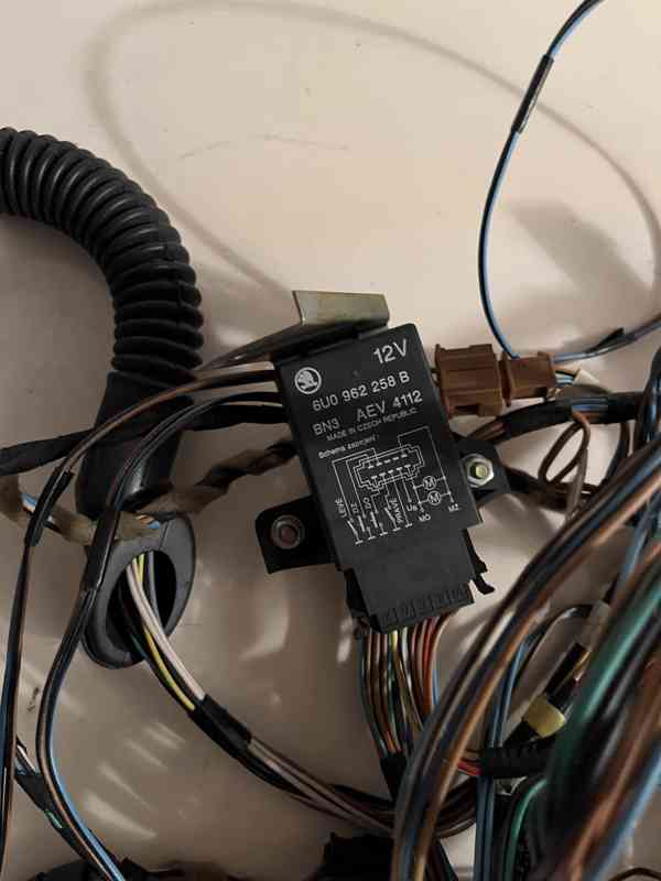 Airbag spolujezdce Felicia s jednotkou 6N0908603 - foto 9