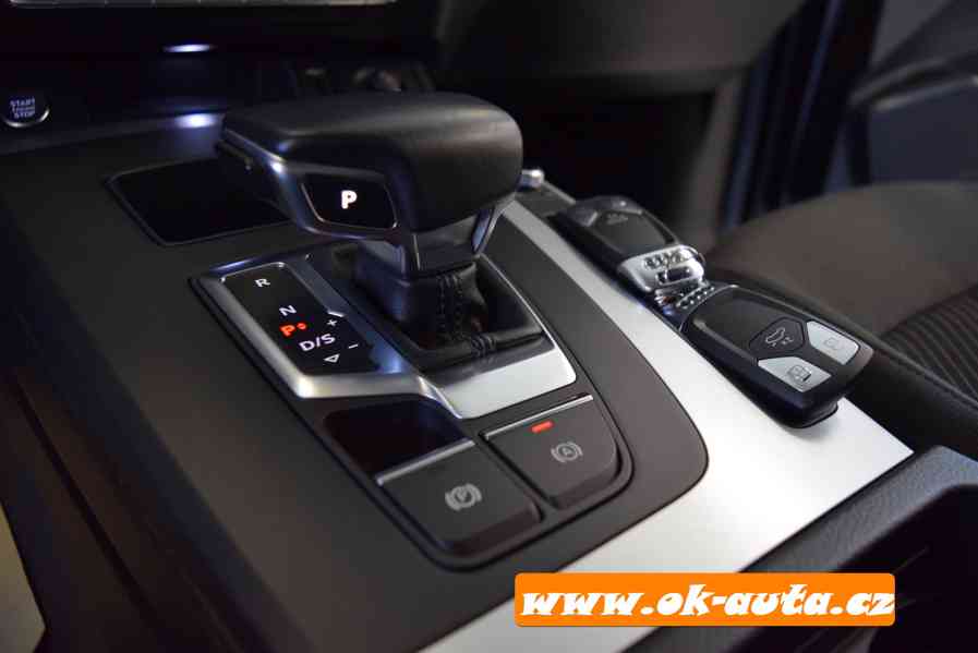 Audi Q5 2.0 35 TDI BUSINESS LED 2022-DPH - foto 14