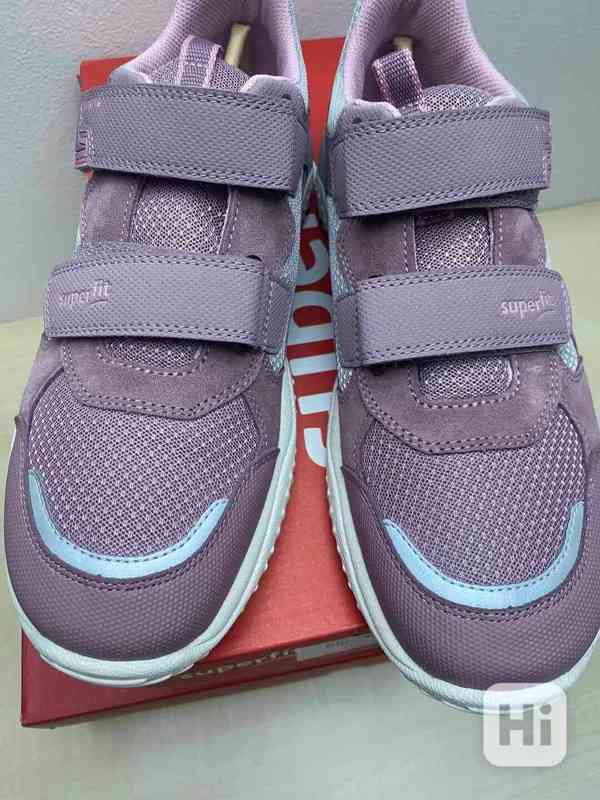 Superfity nové, vel. 41 - foto 2