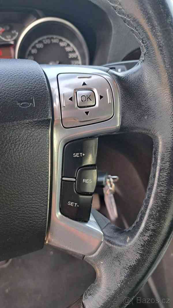 Ford Galaxy 2,0 GHIA TDCI, 7. míst - foto 15