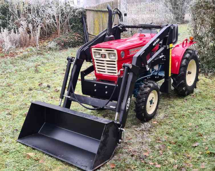 Traktor Yanmar YM 1401 - foto 4