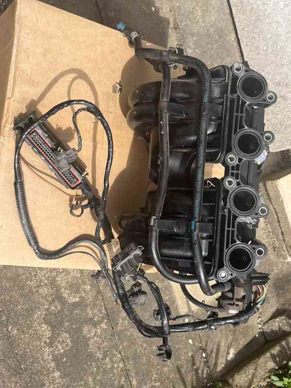 Sání motoru FELICIA 1.6 AEE 032129711G - foto 8