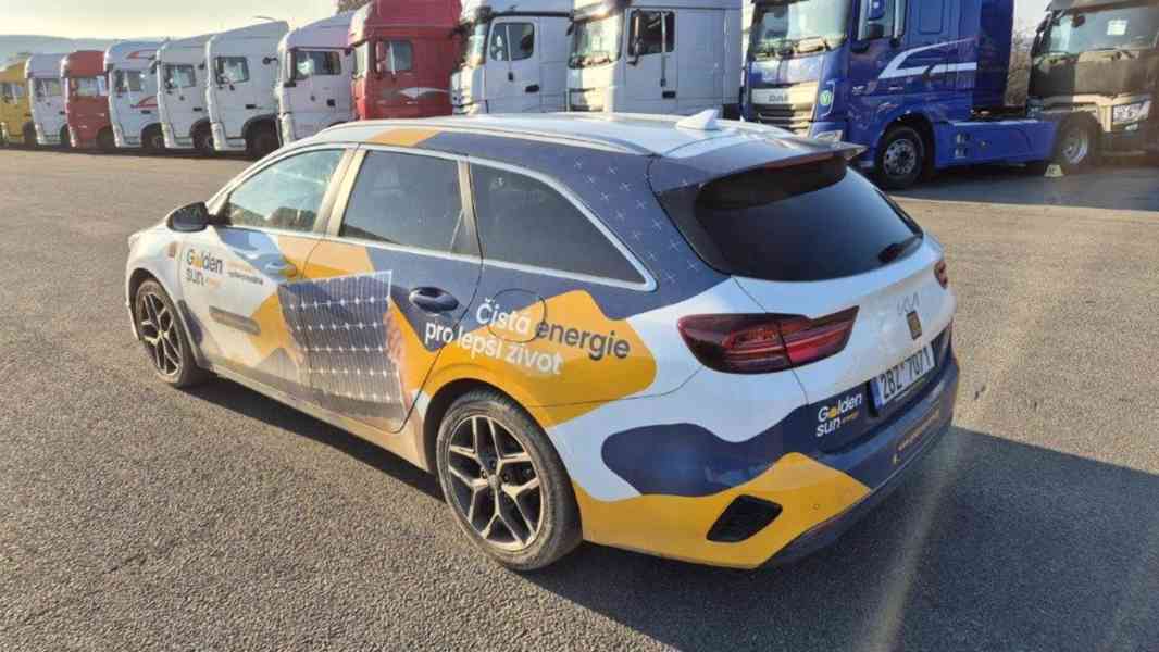 KIA cee´d   SW CD 1,5 T-GDi GPF 7DCT TOP - foto 3