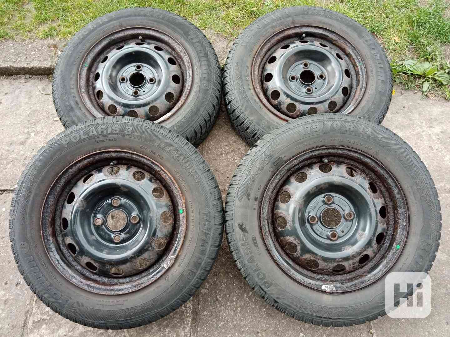 Zimní kola 14ky 4x100 pneu 70% HYUNDAI - dobírka - foto 1