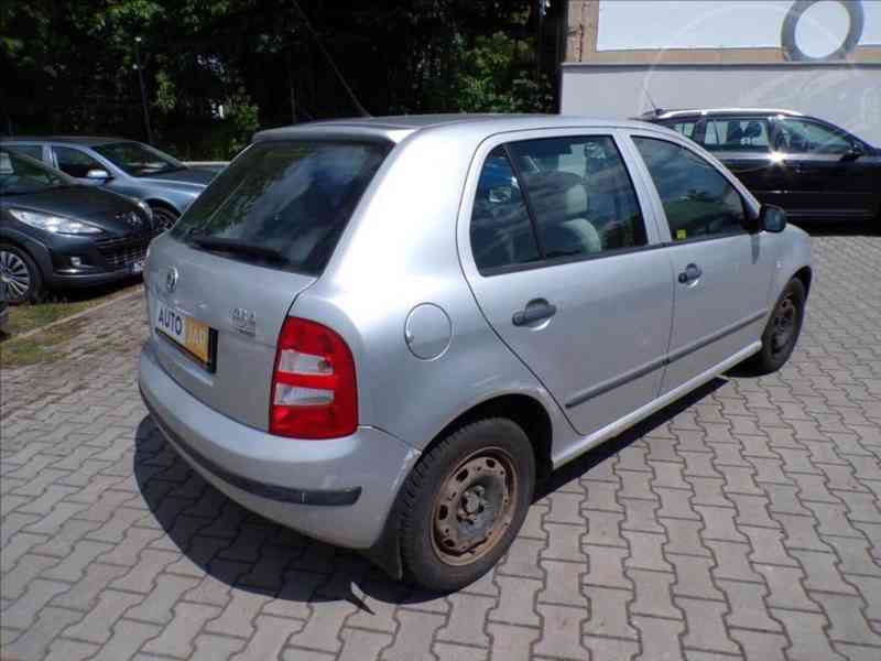 Škoda Fabia 1,2 HTP - foto 4