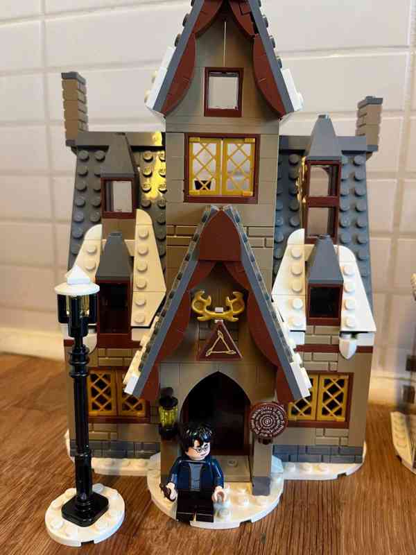 Lego - Harry Potter Hogsmeade Village Visit [bez krabice] - foto 9