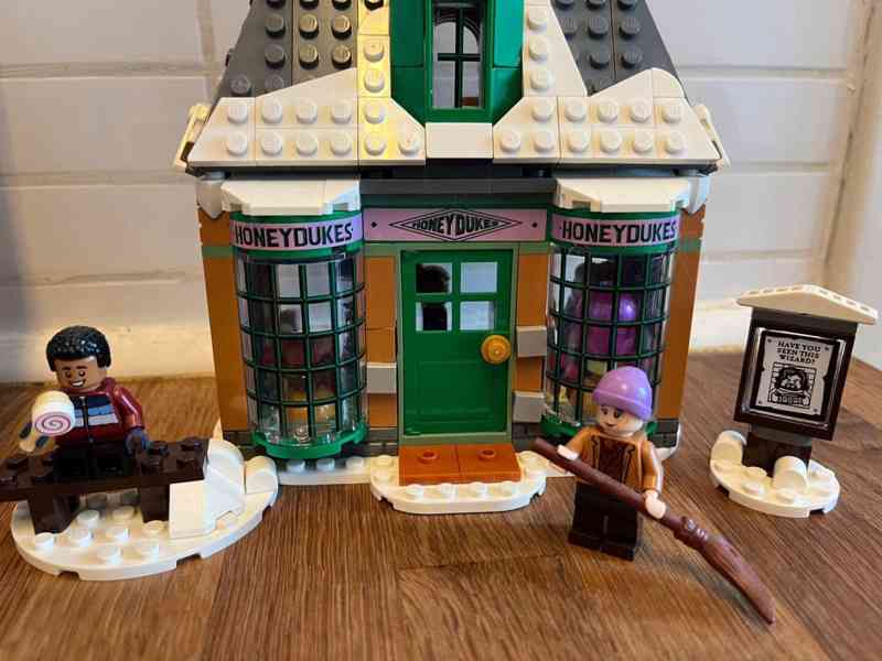 Lego - Harry Potter Hogsmeade Village Visit [bez krabice] - foto 10