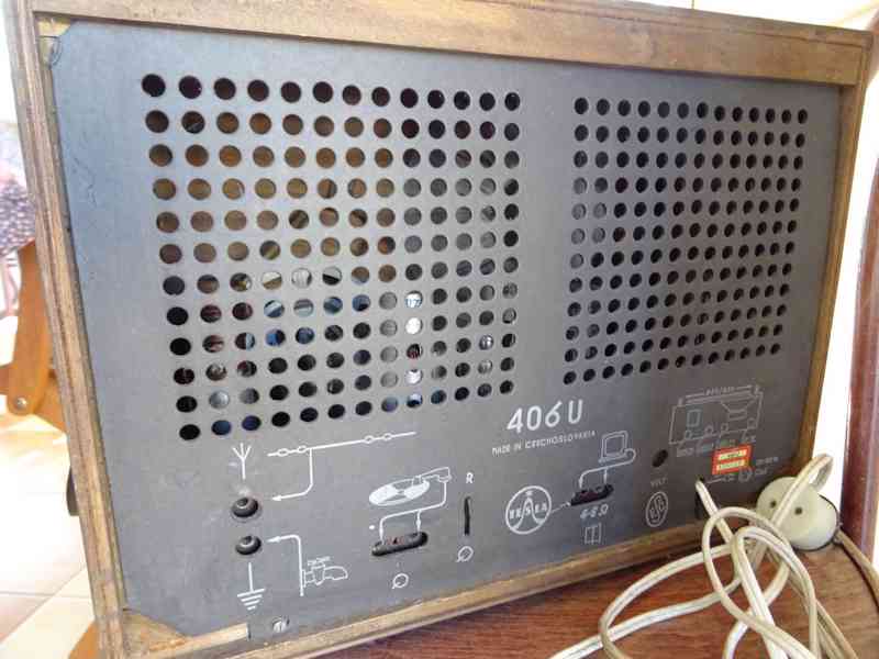 Retro rádio Tesla Vltava 406u z roku 1951 - foto 3