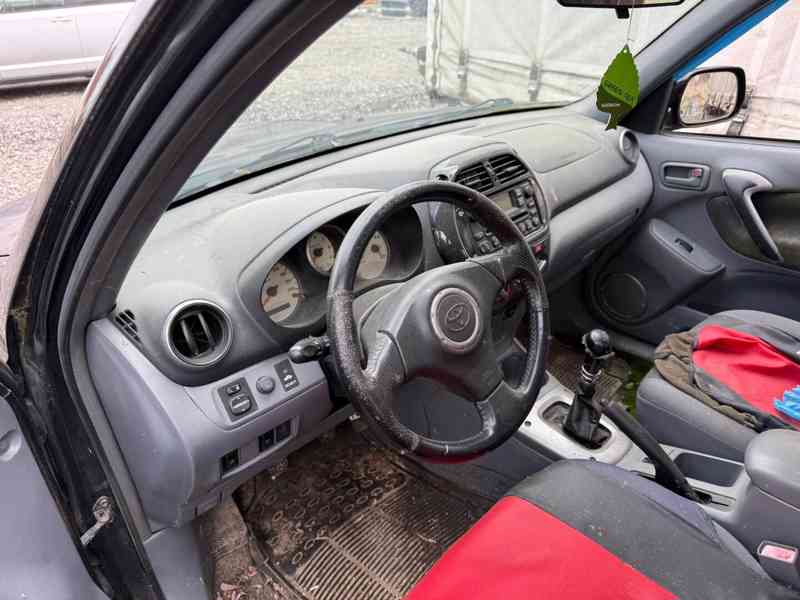 Toyota RAV 4 - foto 15