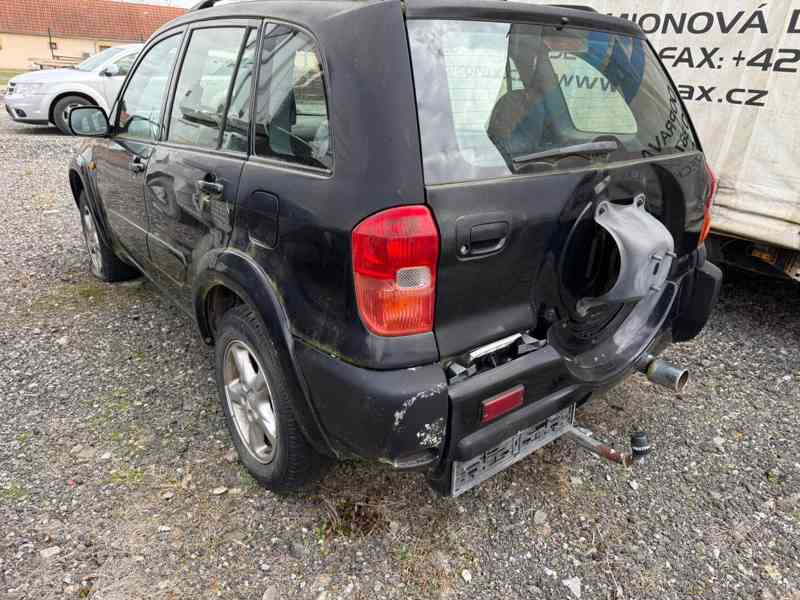 Toyota RAV 4 - foto 5