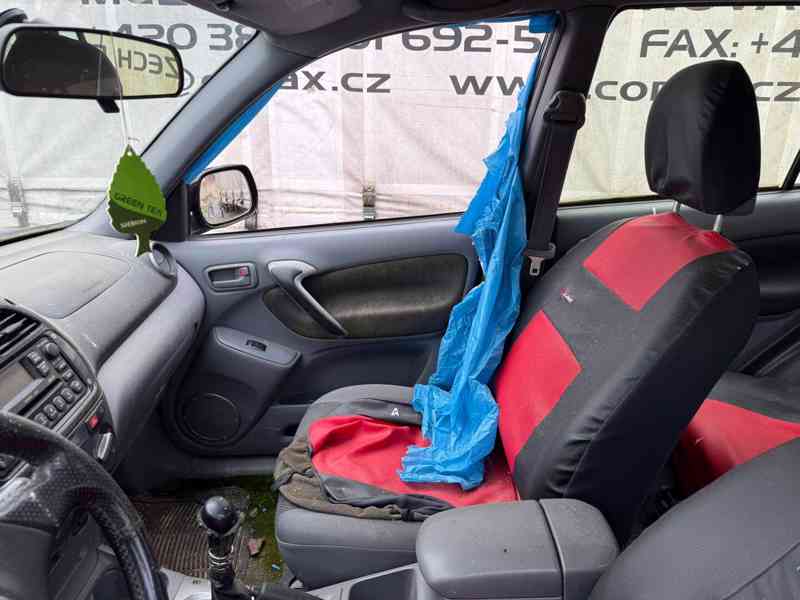 Toyota RAV 4 - foto 21
