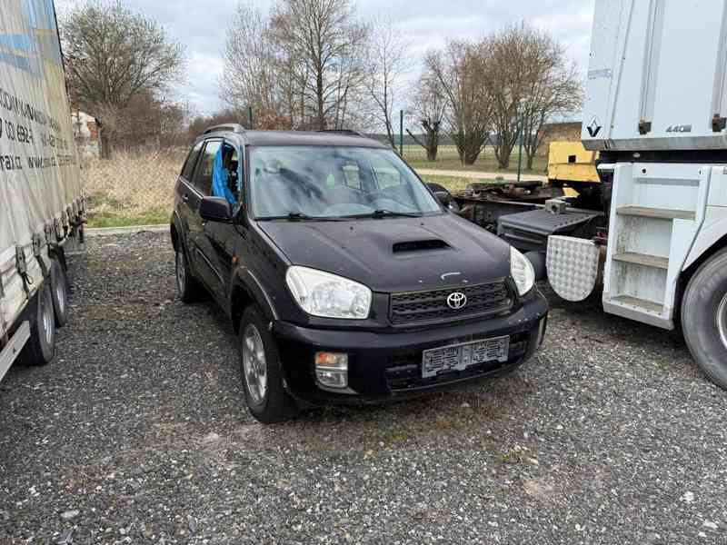 Toyota RAV 4 - foto 8