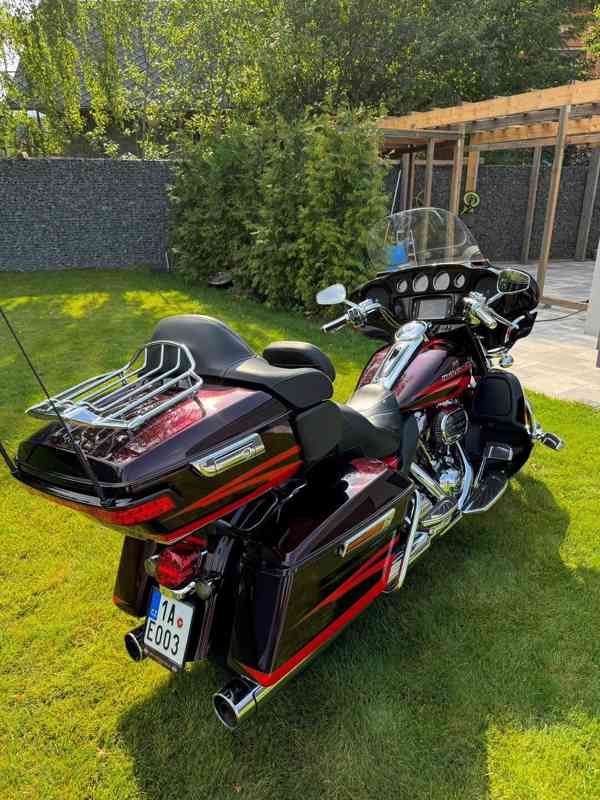 Harley-Davidson Electra Glide Ultra Classic CVO Limited - foto 1