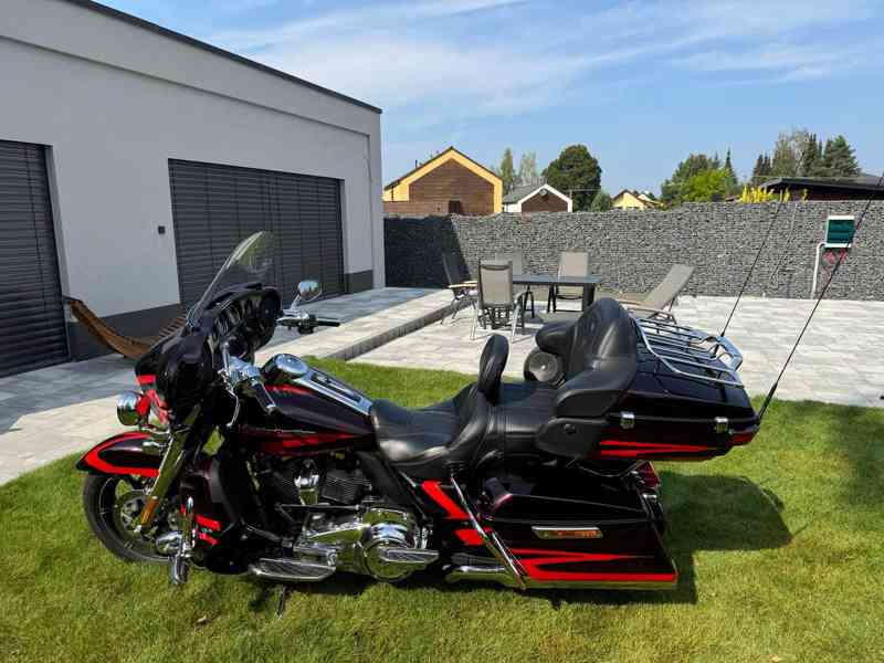 Harley-Davidson Electra Glide Ultra Classic CVO Limited - foto 5