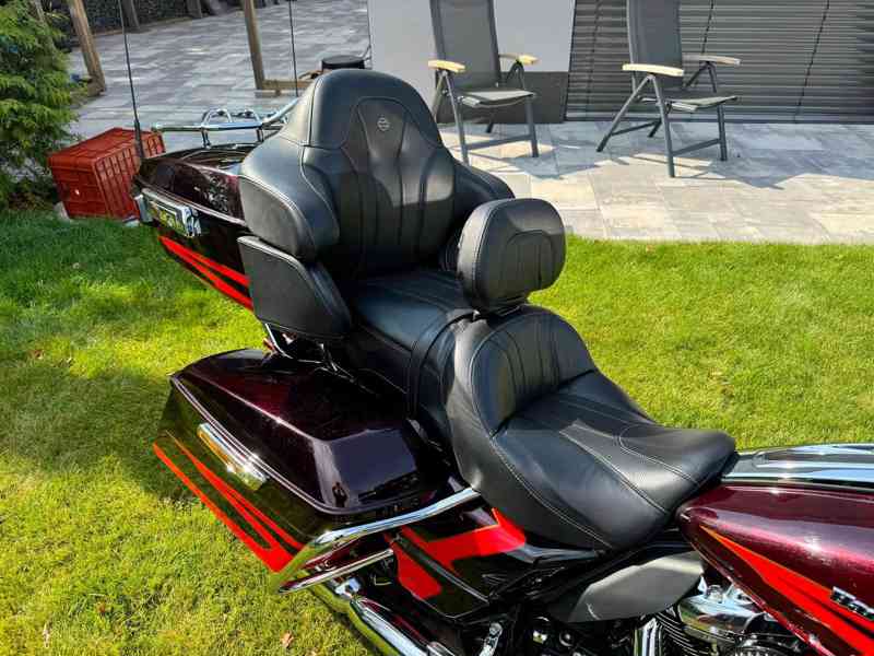 Harley-Davidson Electra Glide Ultra Classic CVO Limited - foto 18