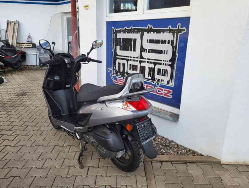 Kymco Dink 200i - foto 6