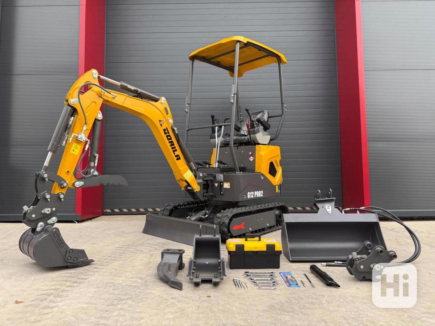 Pásový minibagr GORILA G12 PRO2 !!PŘEDVÁNOČNÍ SLEVA 80 000,- - foto 1
