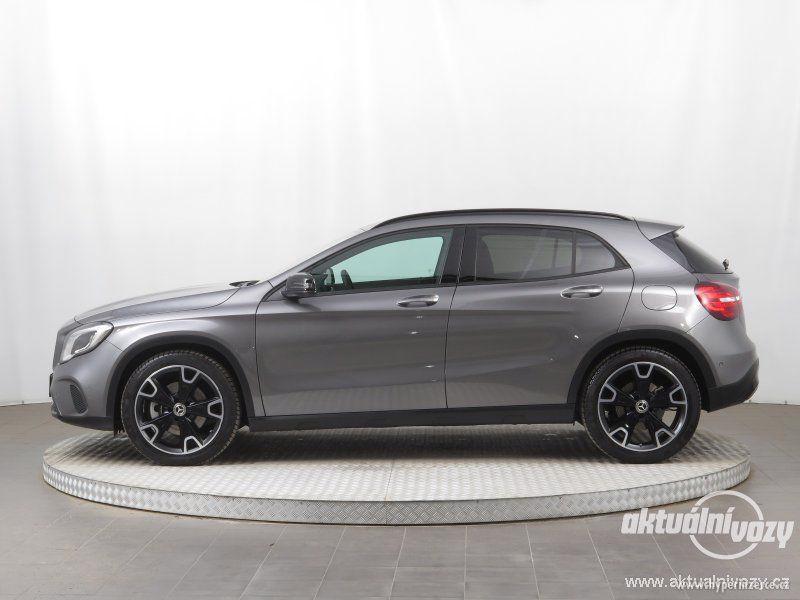 Mercedes GLA GLA 220 4MATIC 135kW 2.0, benzín,  2018 - foto 2