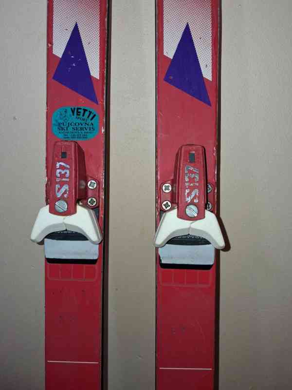 Sjezdové lyže Rossignol ST, délka 150 cm - foto 2